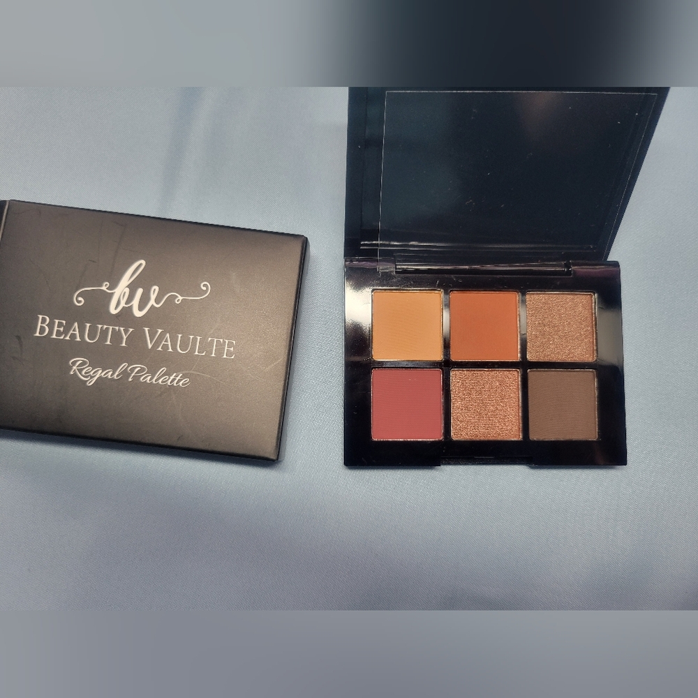 BV Beauty Vaulte eyeshadow palette